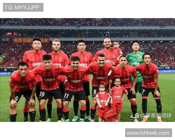 成都排球队实力引发热议球迷对球队表现与未来展望的不同声音